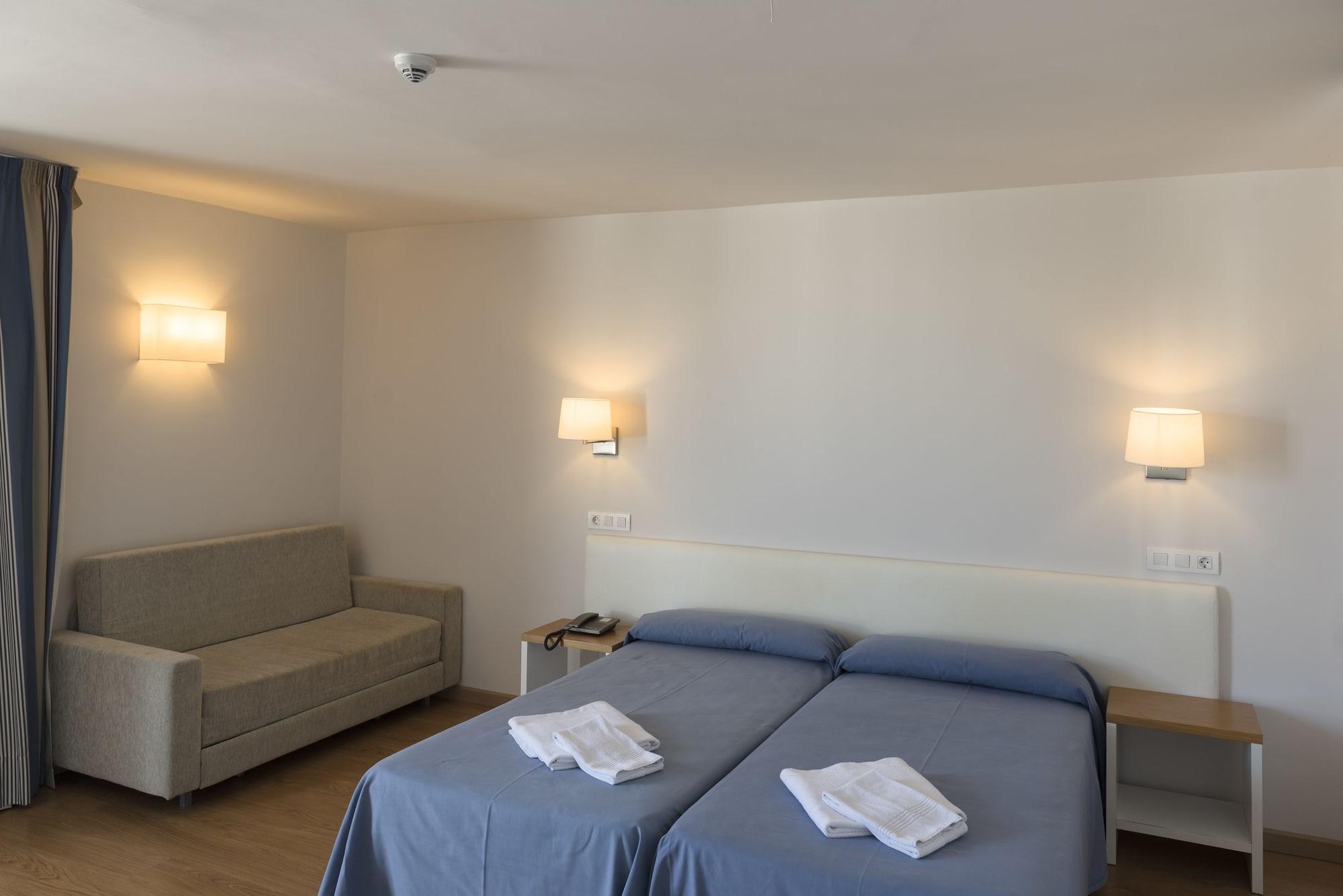 Hotel Seth Playa Azul Cala En Porter  Esterno foto