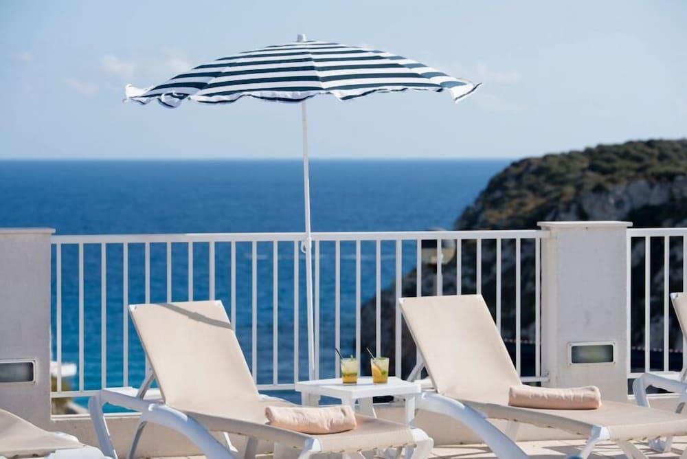 Hotel Seth Playa Azul Cala En Porter  Esterno foto